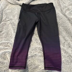 Younique Capri leggings